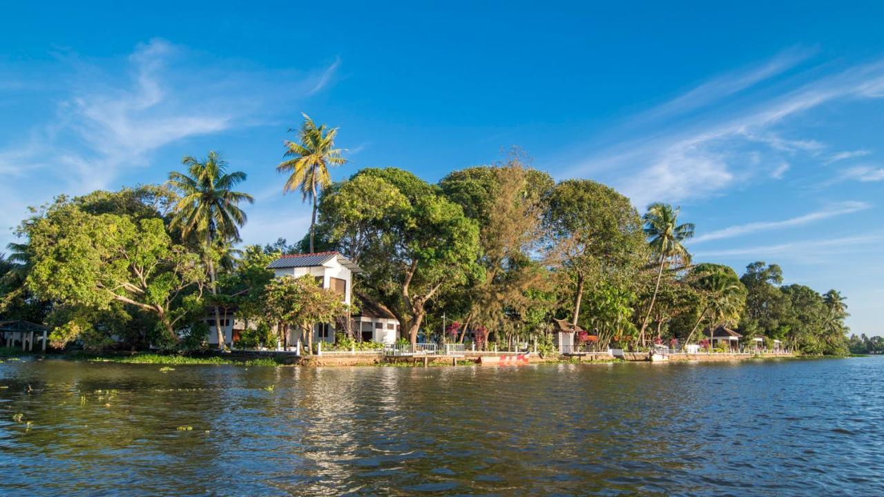 Warmth Lake Haven Alappuzha Экстерьер фото