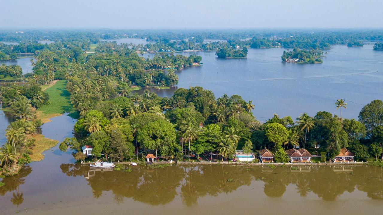 Warmth Lake Haven Alappuzha Экстерьер фото